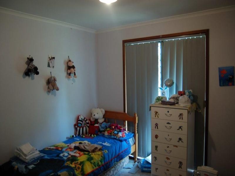 40 Emerald Drive, Regents Park QLD 4118