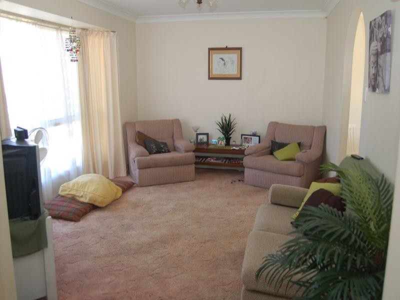 8 Burton Court, Boronia Heights QLD 4124