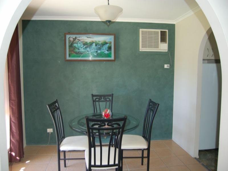 25 Sandalwood Street, Crestmead QLD 4132