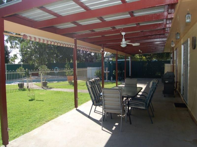25 Sandalwood Street, Crestmead QLD 4132