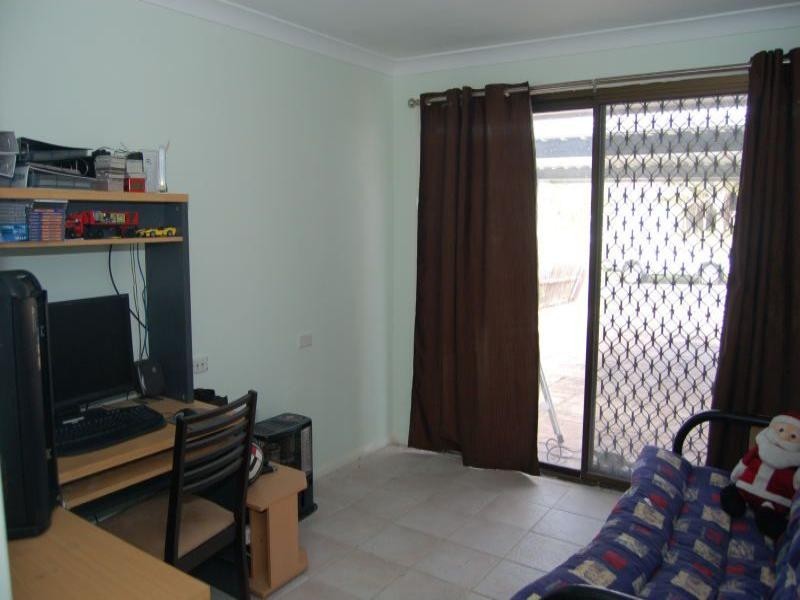 4 Dornock Drive, Boronia Heights QLD 4124