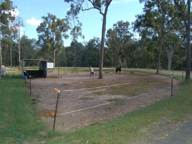 257-271 Lance Road, North Maclean QLD 4280