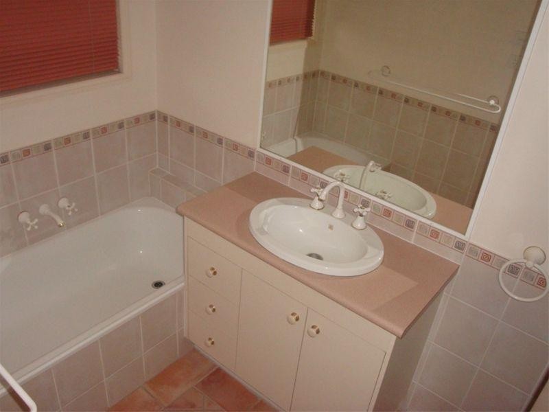 Regents Park QLD 4118