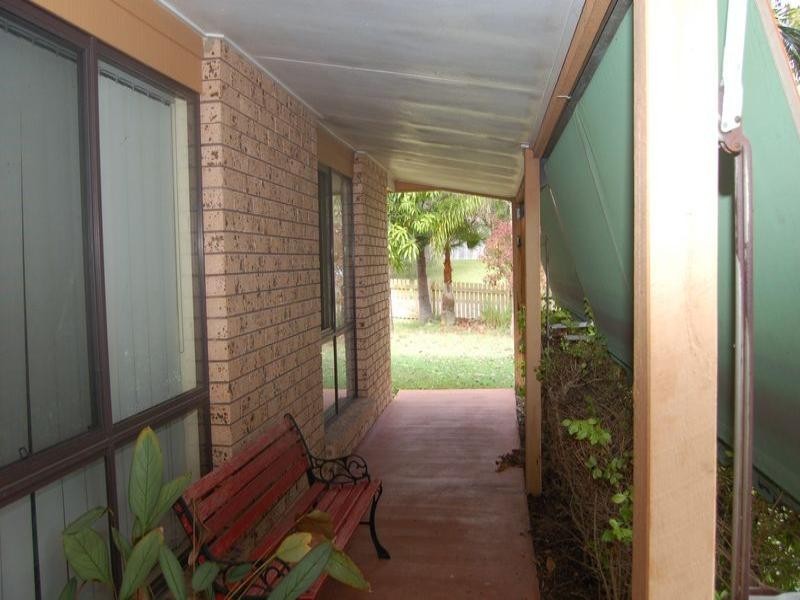 8 Clonmel Street, Regents Park QLD 4118