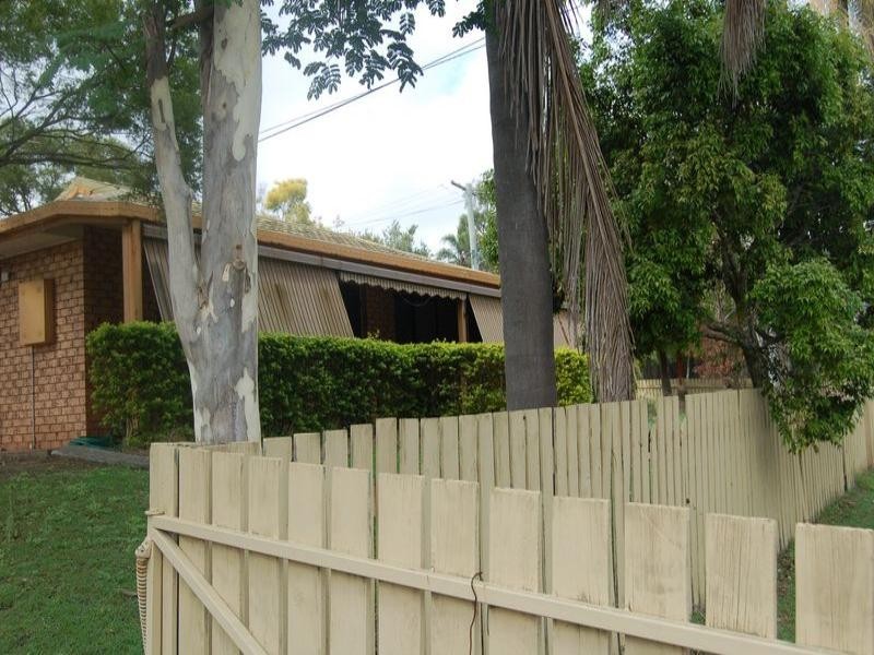 8 Clonmel Street, Regents Park QLD 4118