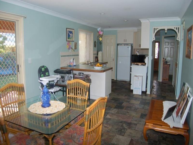 20 Indica Crescent, Regents Park QLD 4118