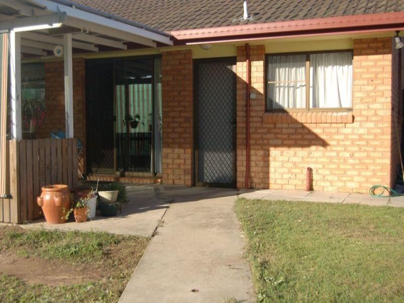 1 Matson Avenue, Regents Park QLD 4118