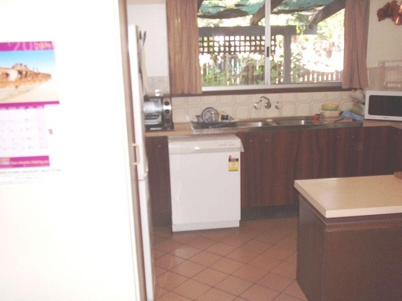 4 Oakdale Street, Browns Plains QLD 4118