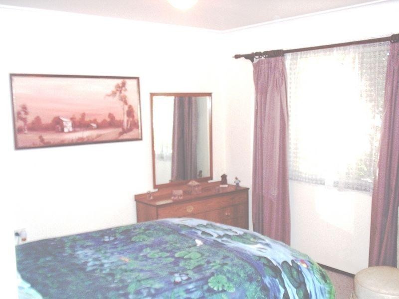 4 Oakdale Street, Browns Plains QLD 4118
