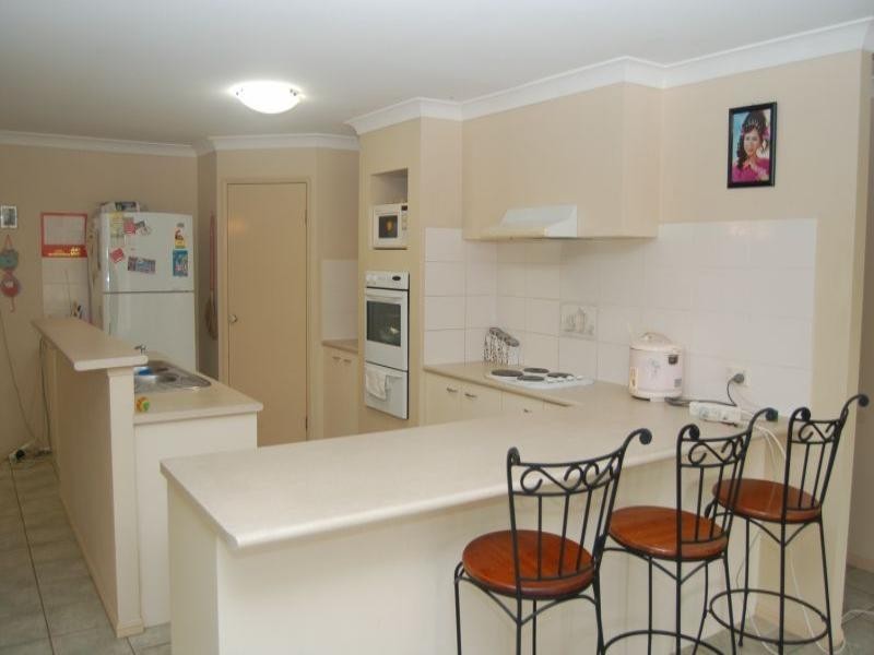 3 Belvedere Drive, Park Ridge QLD 4125