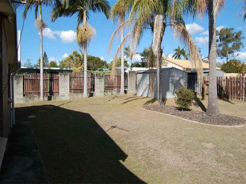 Regents Park QLD 4118