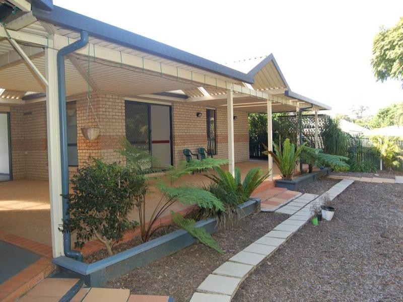 5 Hillview Drive, Hillcrest QLD 4118