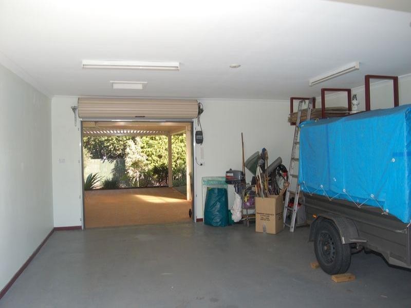 5 Hillview Drive, Hillcrest QLD 4118