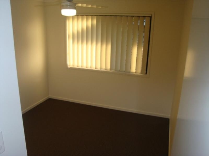 8 Devereaux, Boronia Heights QLD 4124