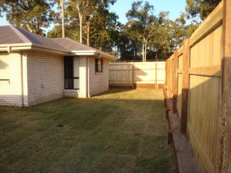 8 Devereaux, Boronia Heights QLD 4124