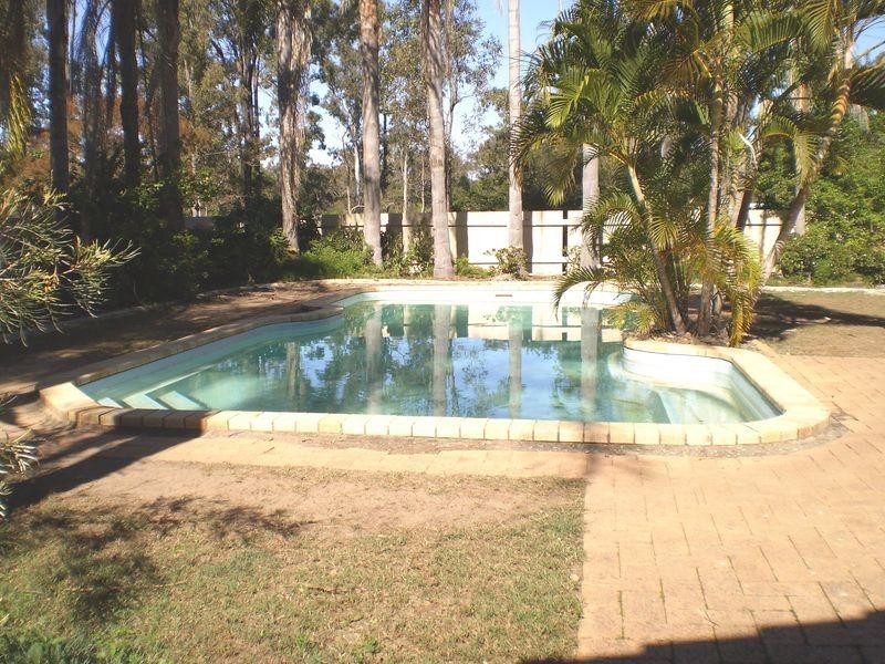 11 Hyde Court, Munruben QLD 4125