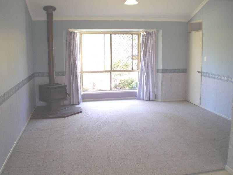 11 Hyde Court, Munruben QLD 4125