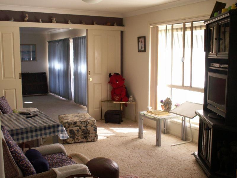 5 Gleditsia Close, Regents Park QLD 4118