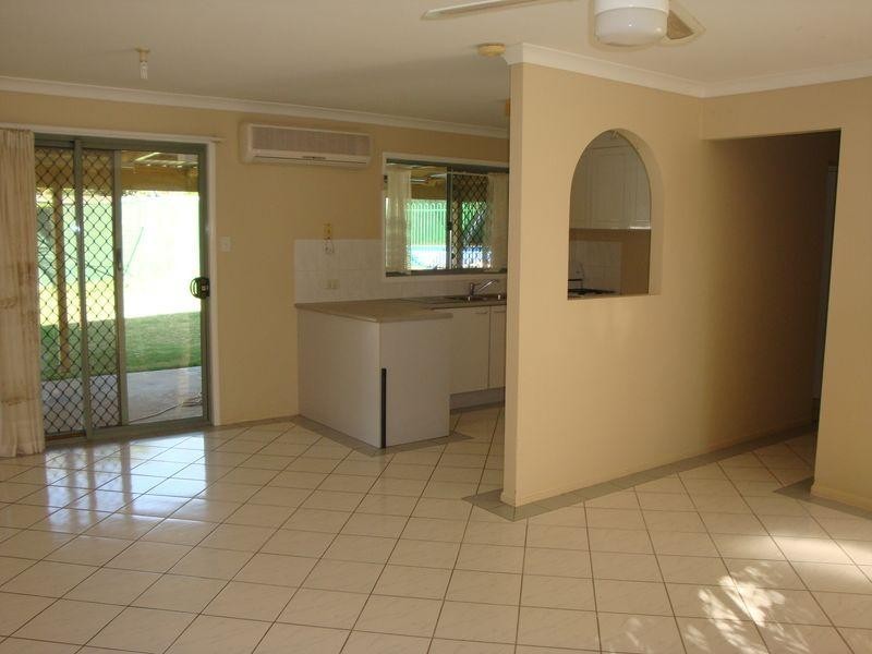 Regents Park QLD 4118