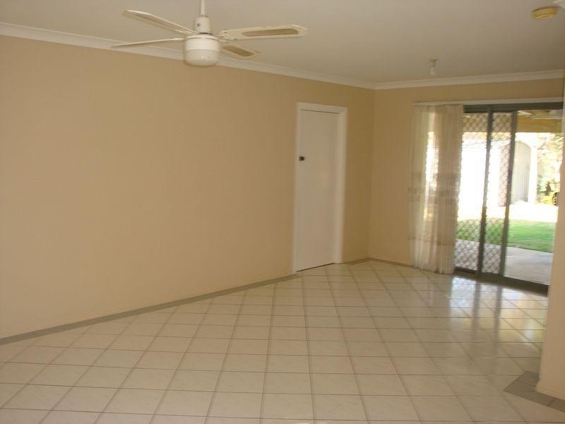 Regents Park QLD 4118