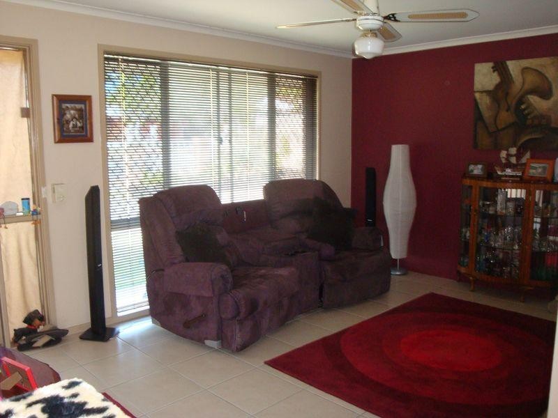 Regents Park QLD 4118