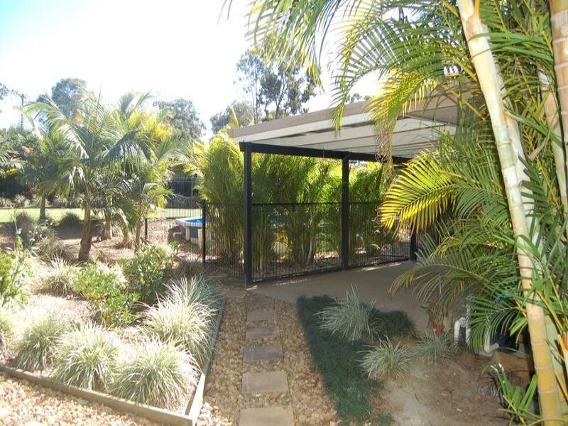 15 Gingko Crescent, Regents Park QLD 4118