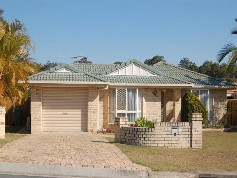 8 Mandeville Place, Regents Park QLD 4118