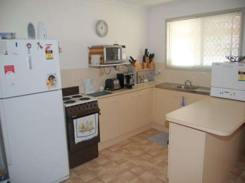 5 Brett Avenue, Browns Plains QLD 4118