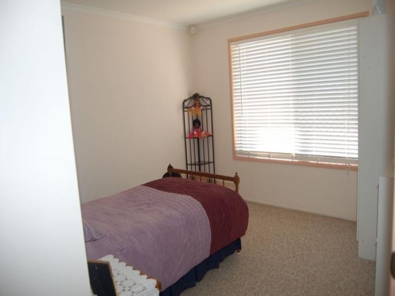 5 Brett Avenue, Browns Plains QLD 4118