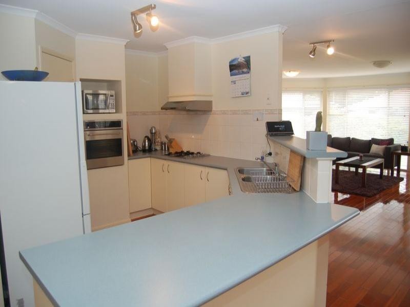 15 Standford Place, Regents Park QLD 4118