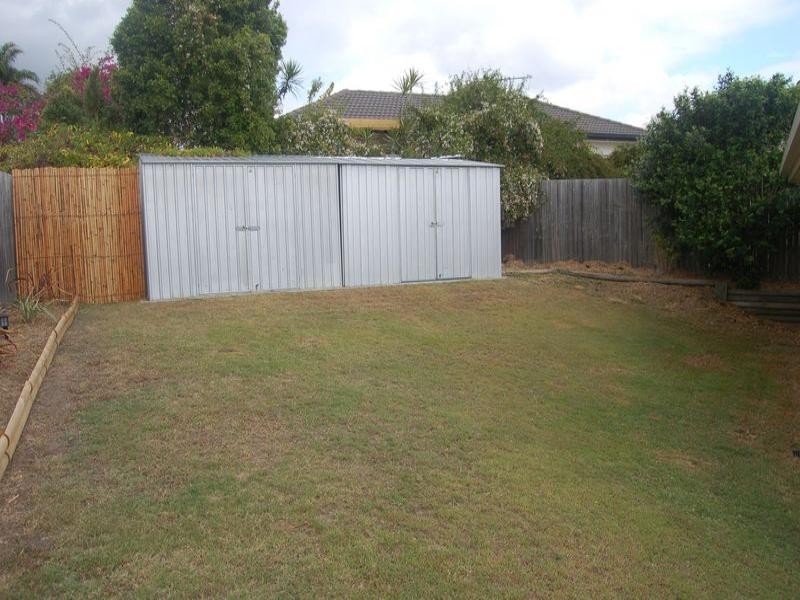 15 Standford Place, Regents Park QLD 4118