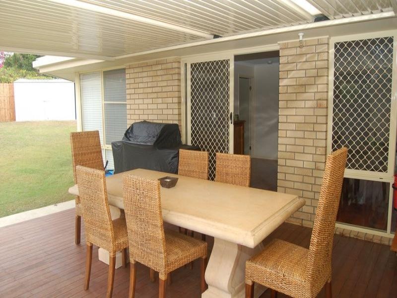 15 Standford Place, Regents Park QLD 4118