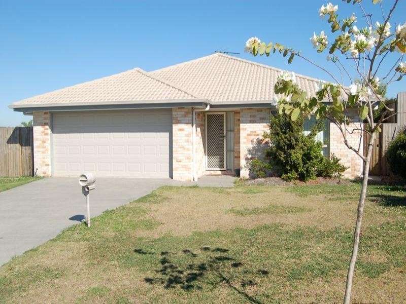 6 Rainbow Court, Regents Park QLD 4118