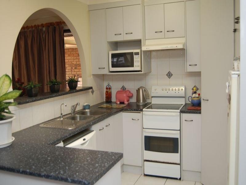 5 Matson Avenue, Regents Park QLD 4118