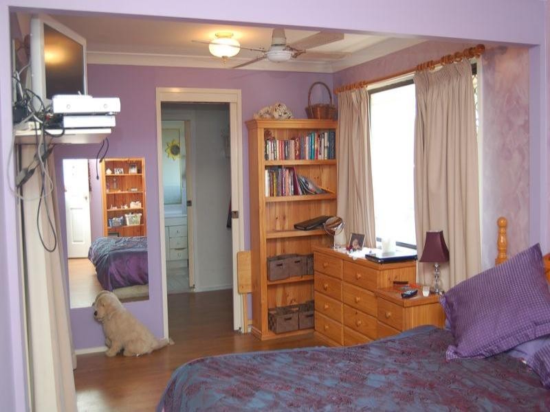 5 Matson Avenue, Regents Park QLD 4118