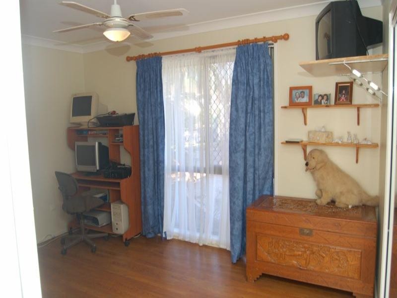 5 Matson Avenue, Regents Park QLD 4118