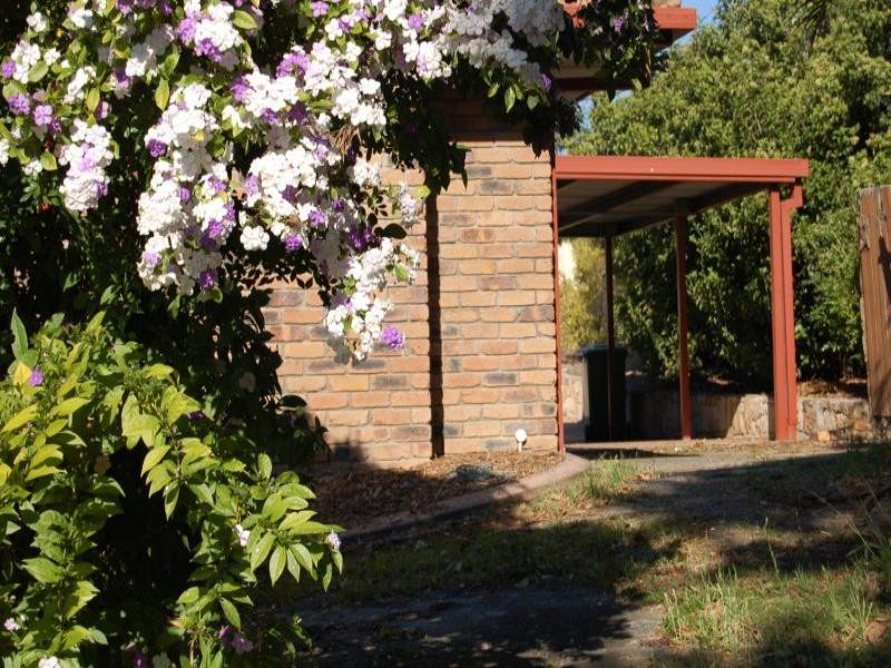 5 Matson Avenue, Regents Park QLD 4118