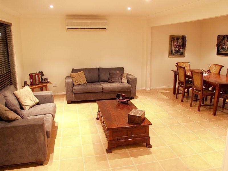 46 Sweetgum Street, Hillcrest QLD 4118