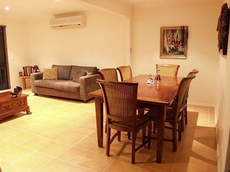 46 Sweetgum Street, Hillcrest QLD 4118