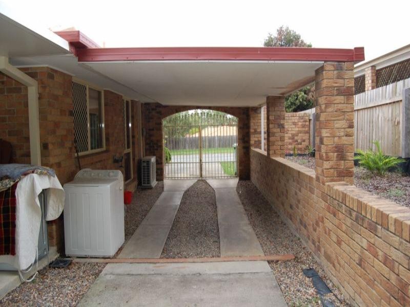 207 Waller Road, Regents Park QLD 4118