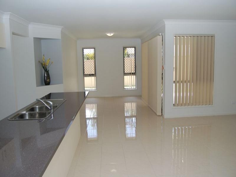 140 Middle Road, Boronia Heights QLD 4124