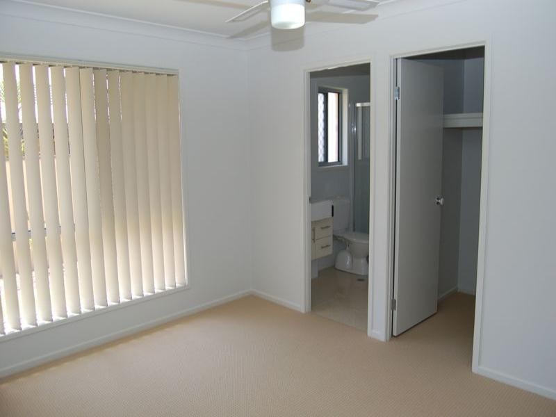 140 Middle Road, Boronia Heights QLD 4124