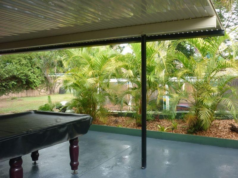 8 Danvers Court, Hillcrest QLD 4118