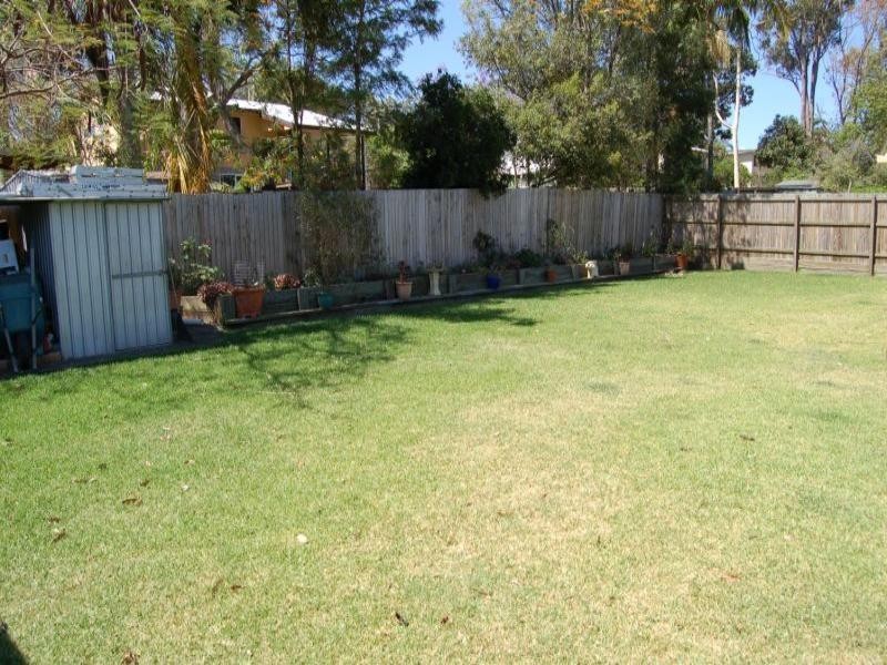 21 Silvertop Street, Hillcrest QLD 4118