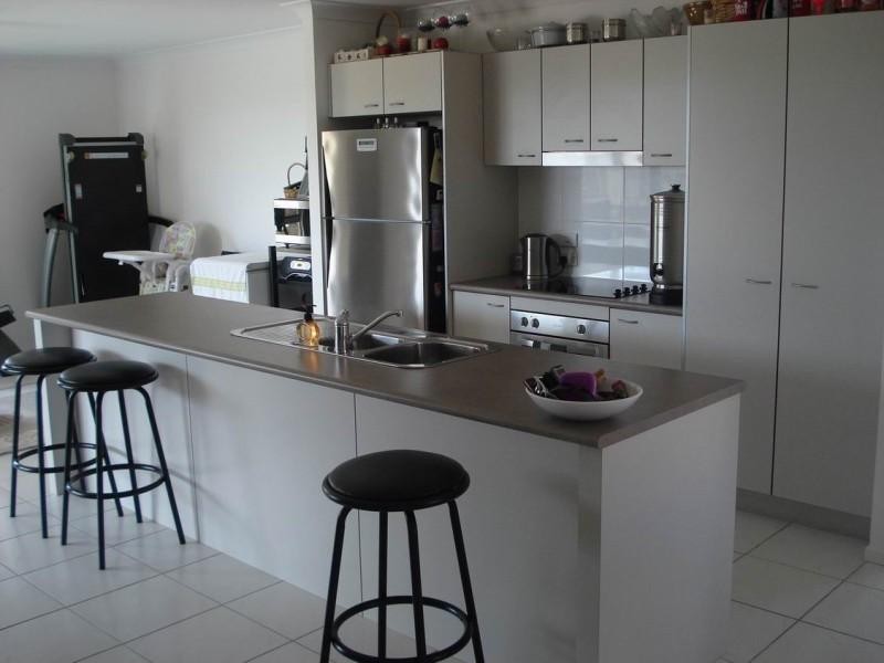 Regents Park QLD 4118