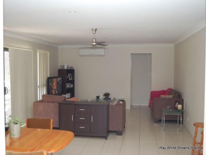 7 Eric Court, Hillcrest QLD 4118