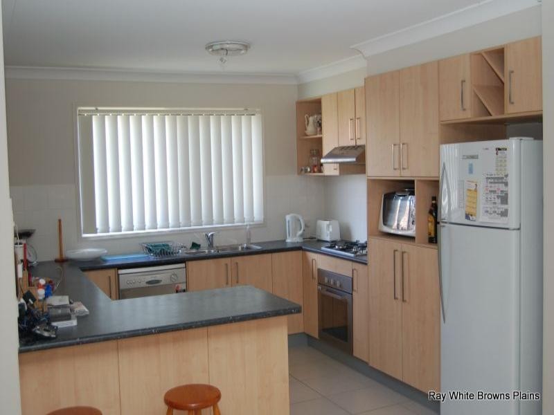7 Eric Court, Hillcrest QLD 4118