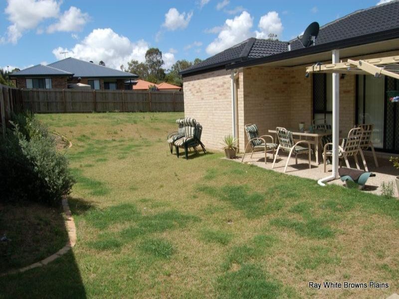 7 Eric Court, Hillcrest QLD 4118