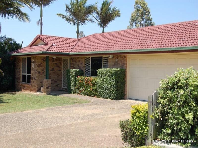 68 Bushland Drive, Regents Park QLD 4118