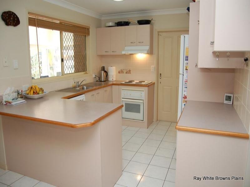 68 Bushland Drive, Regents Park QLD 4118